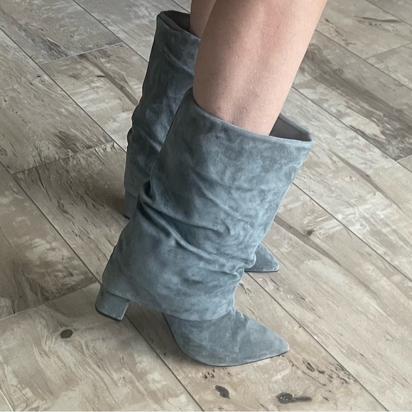 Suede Boots with Sleeve Grey Suede - Picture 2 of 10
